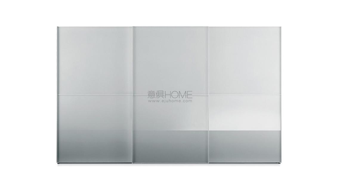 ONE 衣柜