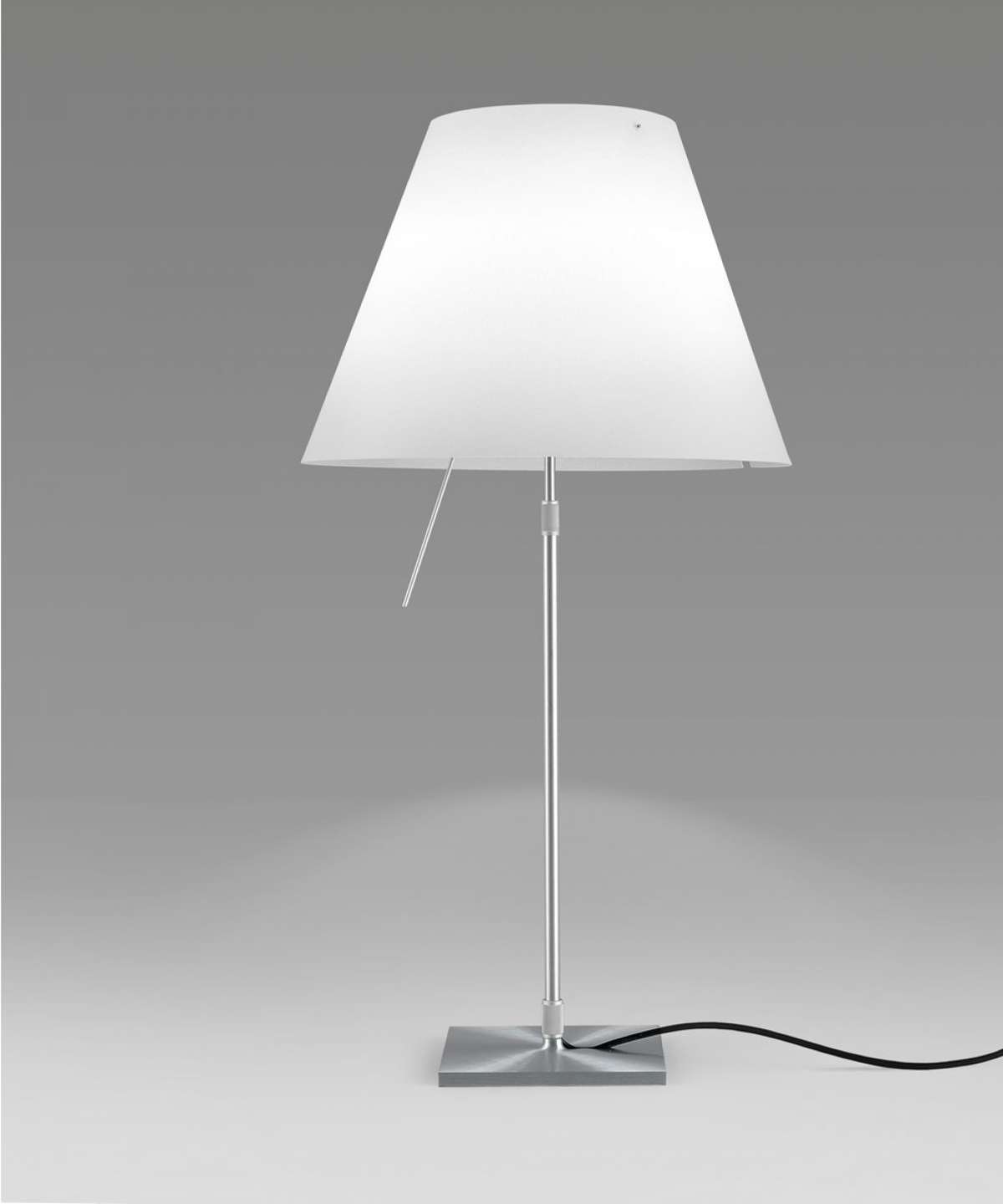 Costanza LED 台灯
